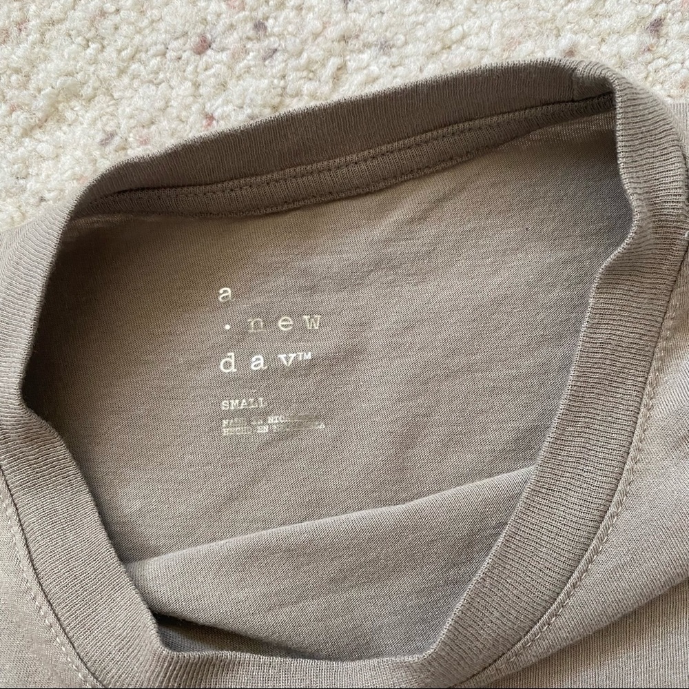 Neutrals 3 Top Bundle - Picture 6 of 8
